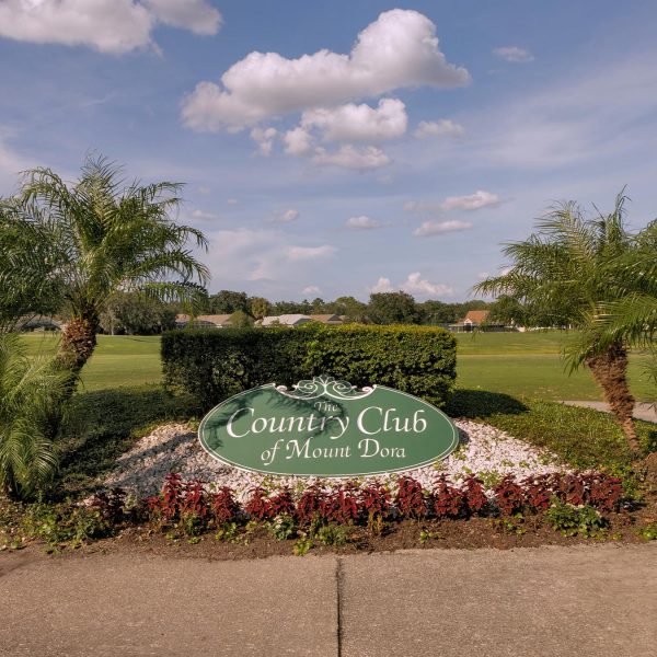 Country Club of Mount Dora flower bed